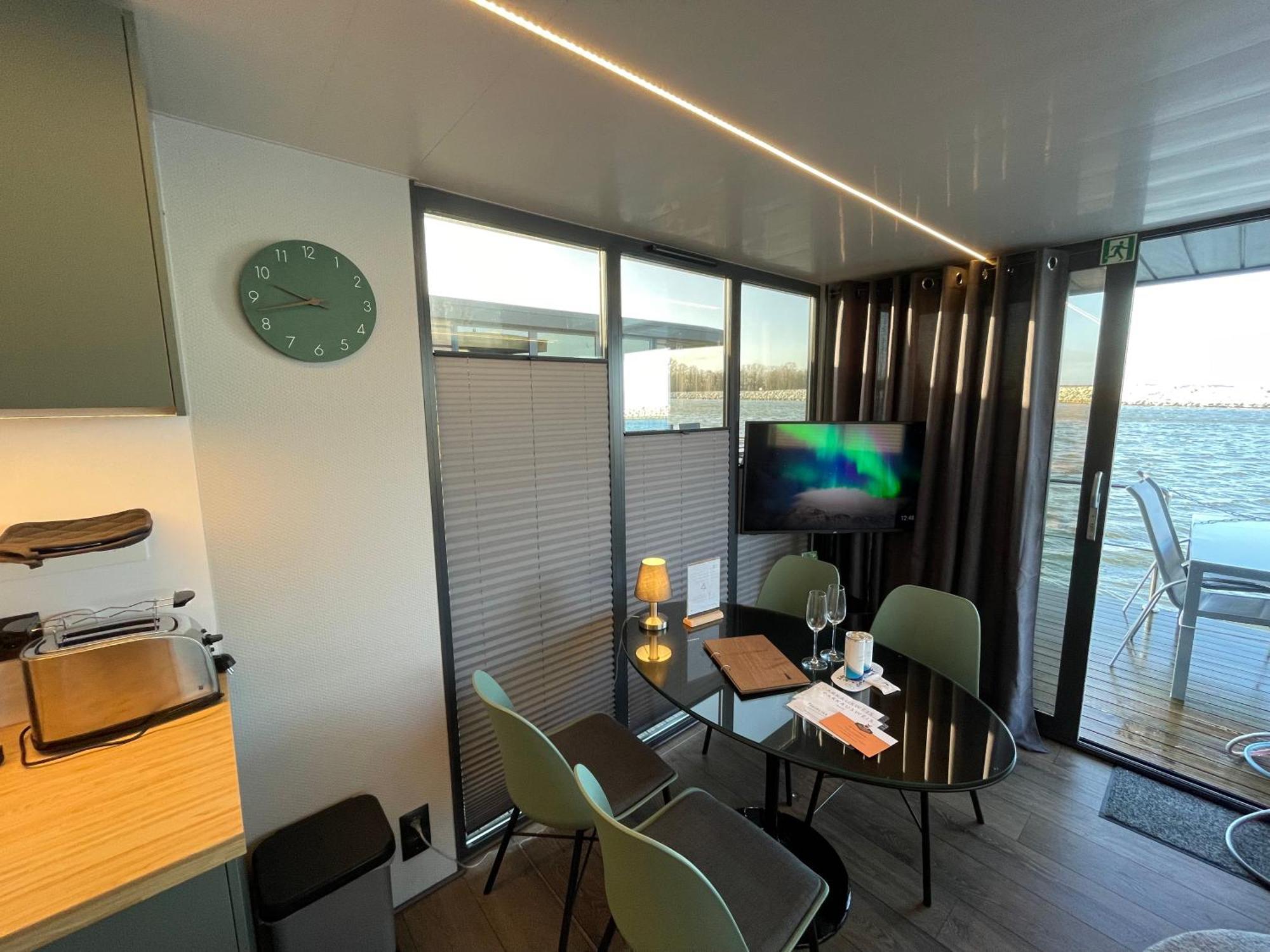 Hausboot Fjord Baltica Mit Dachterrasse In Barth酒店 外观 照片
