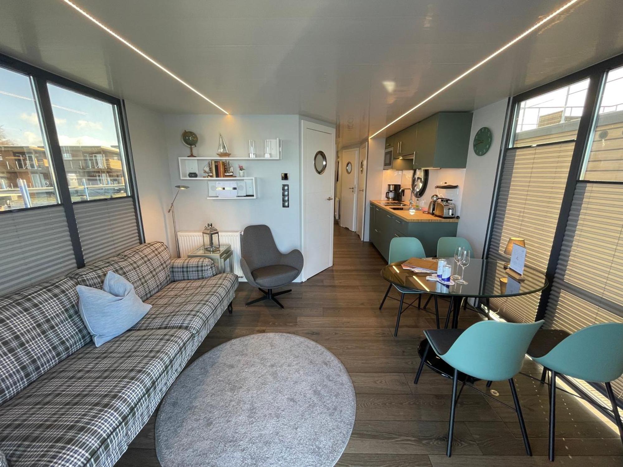 Hausboot Fjord Baltica Mit Dachterrasse In Barth酒店 外观 照片